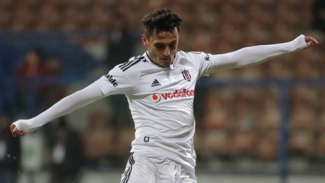 Mustafa Pektemek'in yaşadığı sakatlıklar... - Görsel 12