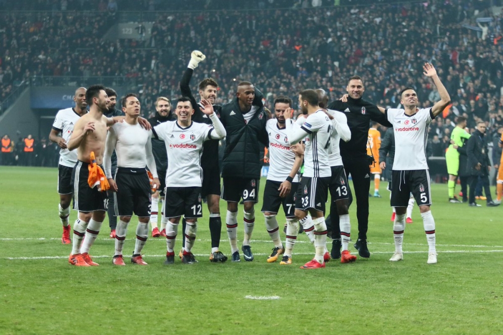 Beşiktaş-Porto maçının ardından yazılan 16 köşe yazısı! - Görsel 12