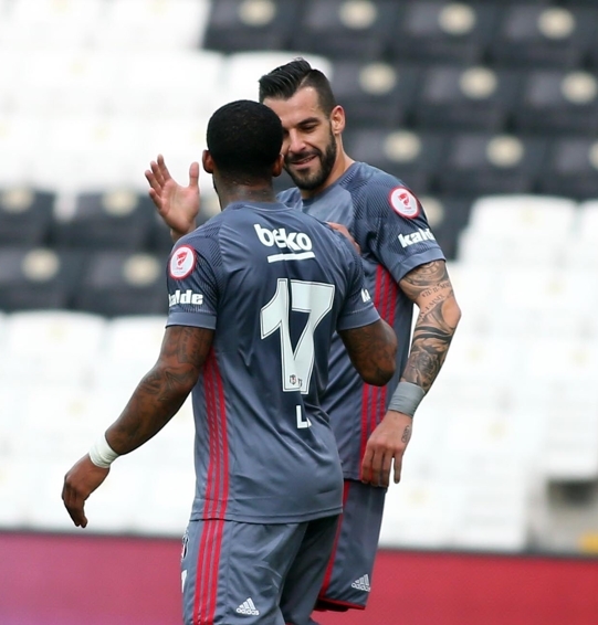 Negredo, Lens ve Orkan Çınar... İşte Beşiktaş - Manisaspor maçından kareler! - Görsel 7