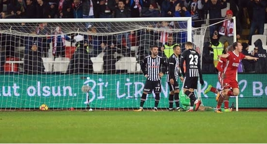 Sivasspor - Beşiktaş maçı hakkında yazılan 15 köşe yazısı - Görsel 9