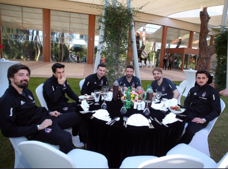 Antalya'da barbekü partisi! - Görsel 6