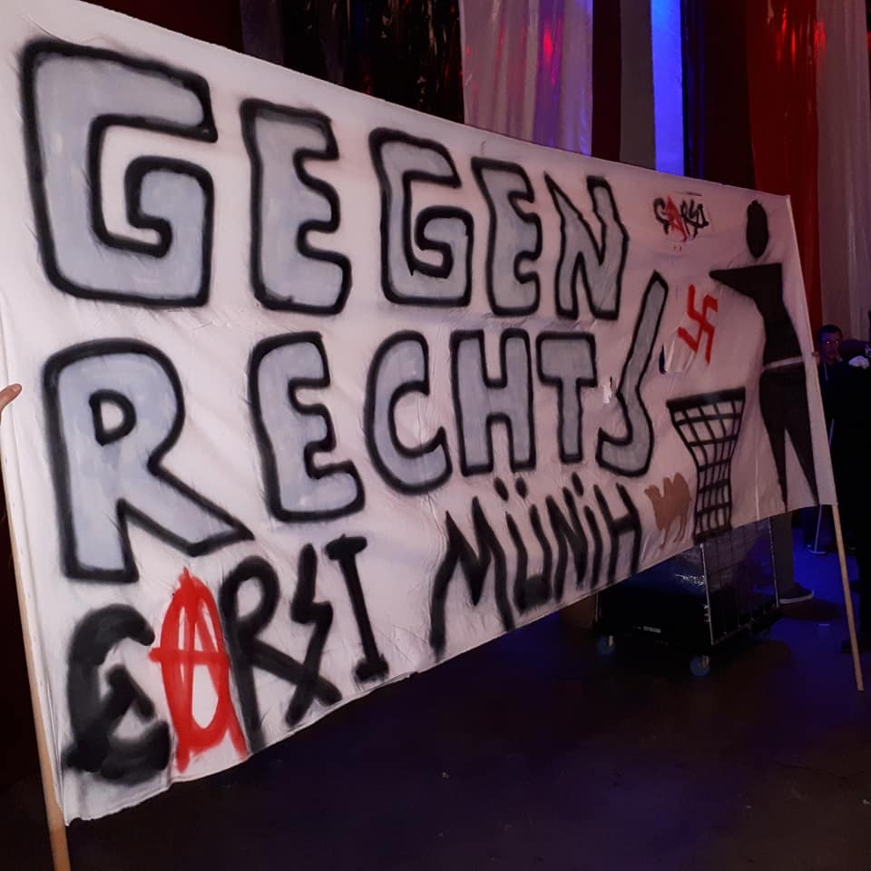 Beşiktaş ve Bayern Münih taraftarları dosluk yemeğinde bir araya geldi - Görsel 11
