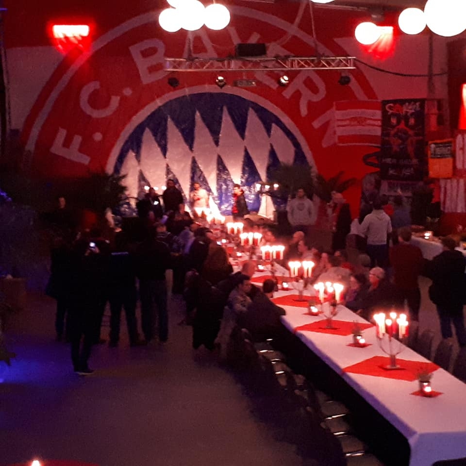 Beşiktaş ve Bayern Münih taraftarları dosluk yemeğinde bir araya geldi - Görsel 12