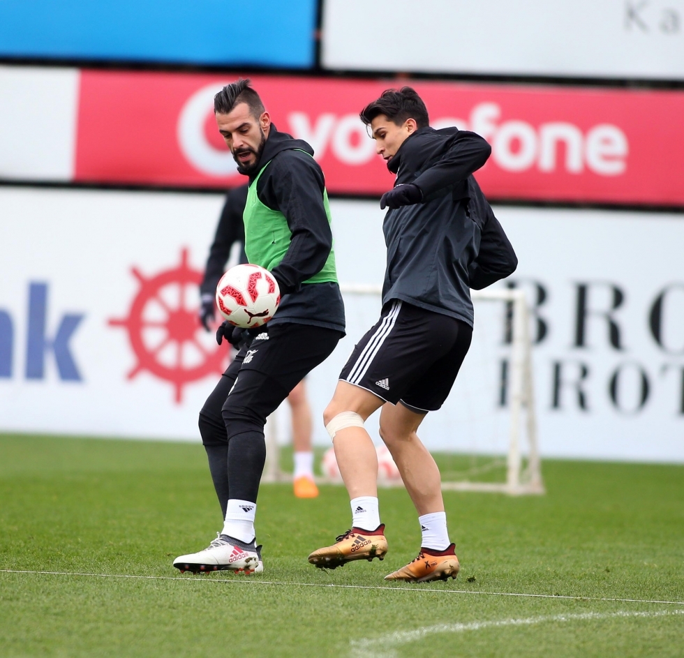 Beşiktaş Fenerbahçe maçına hazırlanıyor! İşte antrenmandan kareler - Görsel 18