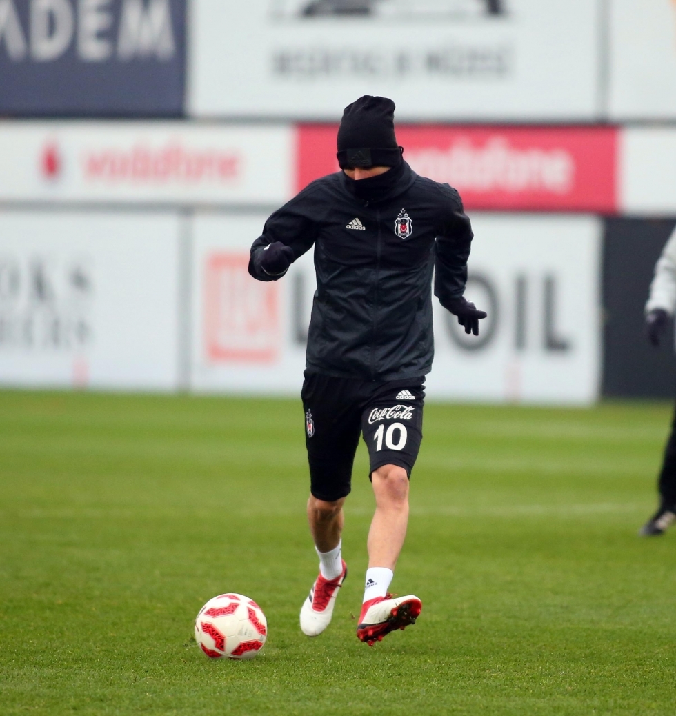 Beşiktaş, Fenerbahçe maçına hazırlanıyor! İşte antrenmandan kareler - Görsel 12