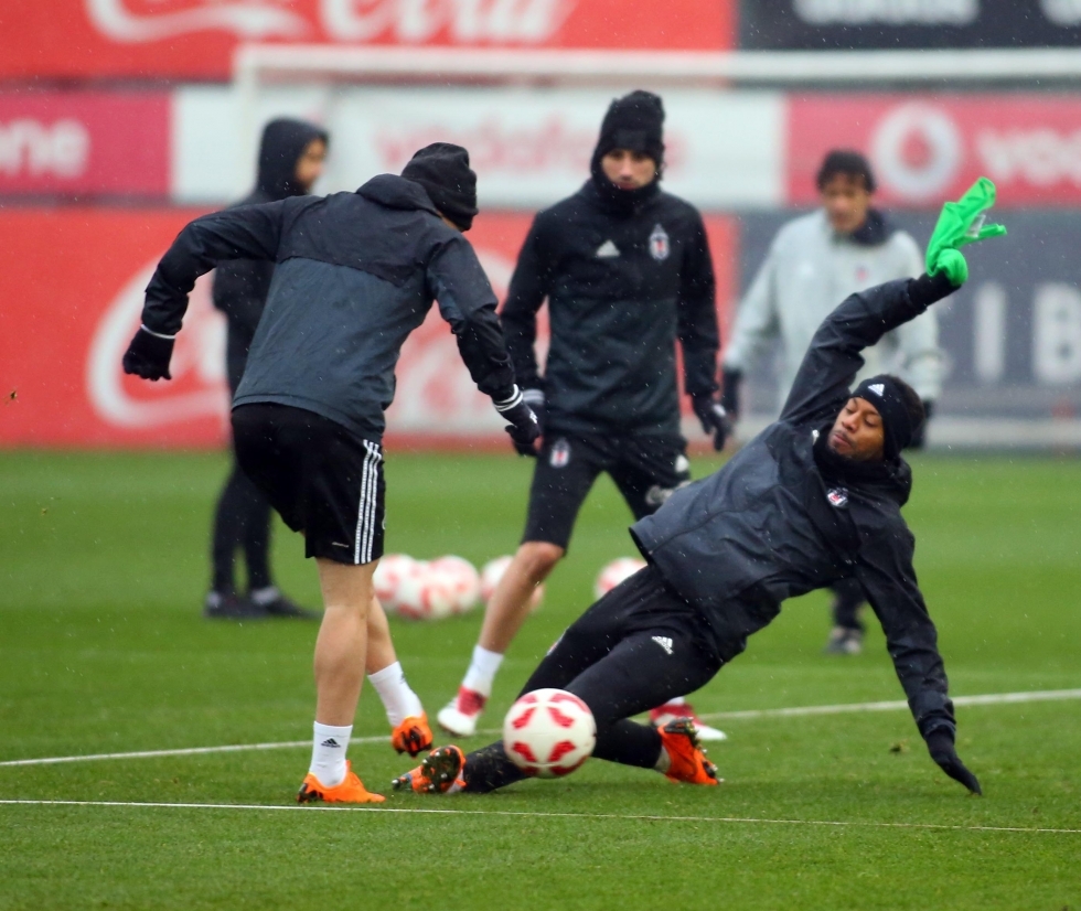 Beşiktaş, Fenerbahçe maçına hazırlanıyor! İşte antrenmandan kareler - Görsel 14