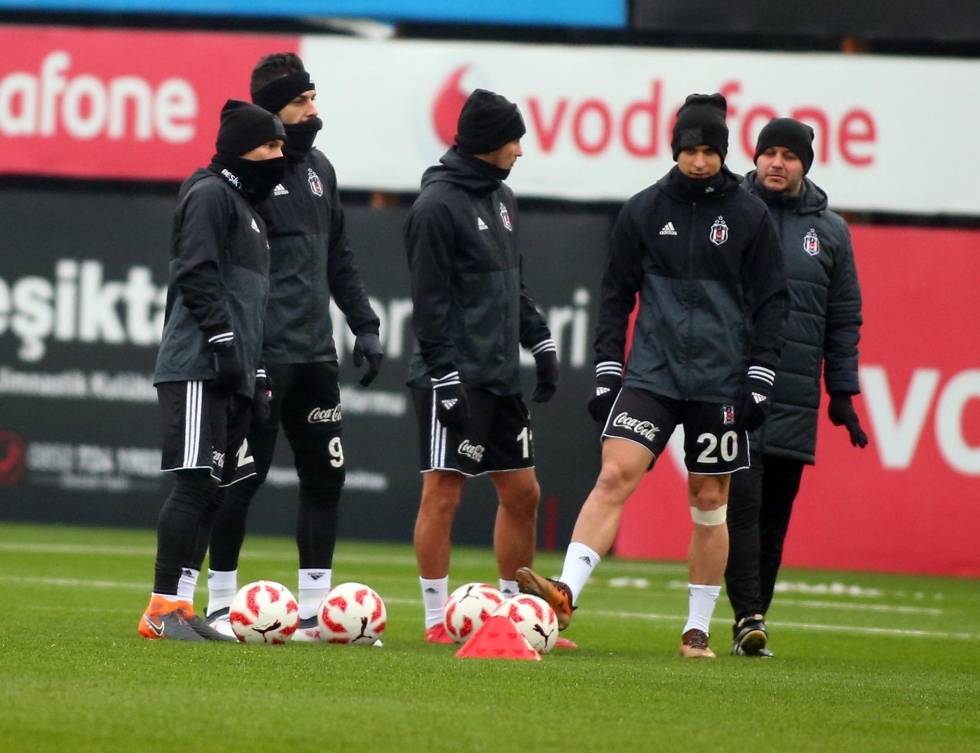 Beşiktaş, Fenerbahçe maçına hazırlanıyor! İşte antrenmandan kareler - Görsel 7