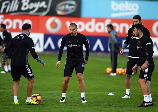 Beşiktaş akşam antrenmanından kareler - Görsel 13
