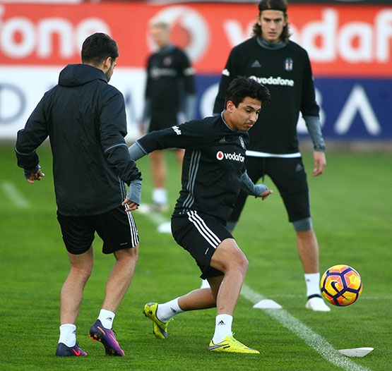 Beşiktaş akşam antrenmanından kareler - Görsel 15