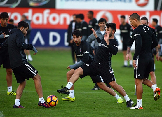 Beşiktaş akşam antrenmanından kareler - Görsel 9