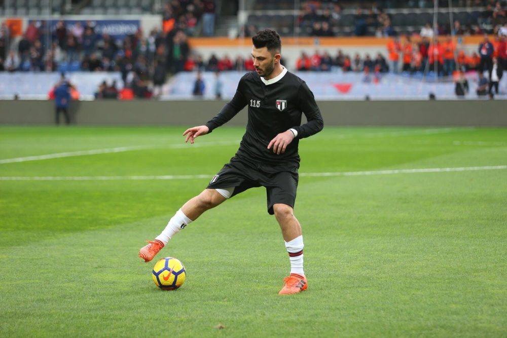Beşiktaş 115. yıl formasıyla sahada! - Görsel 4