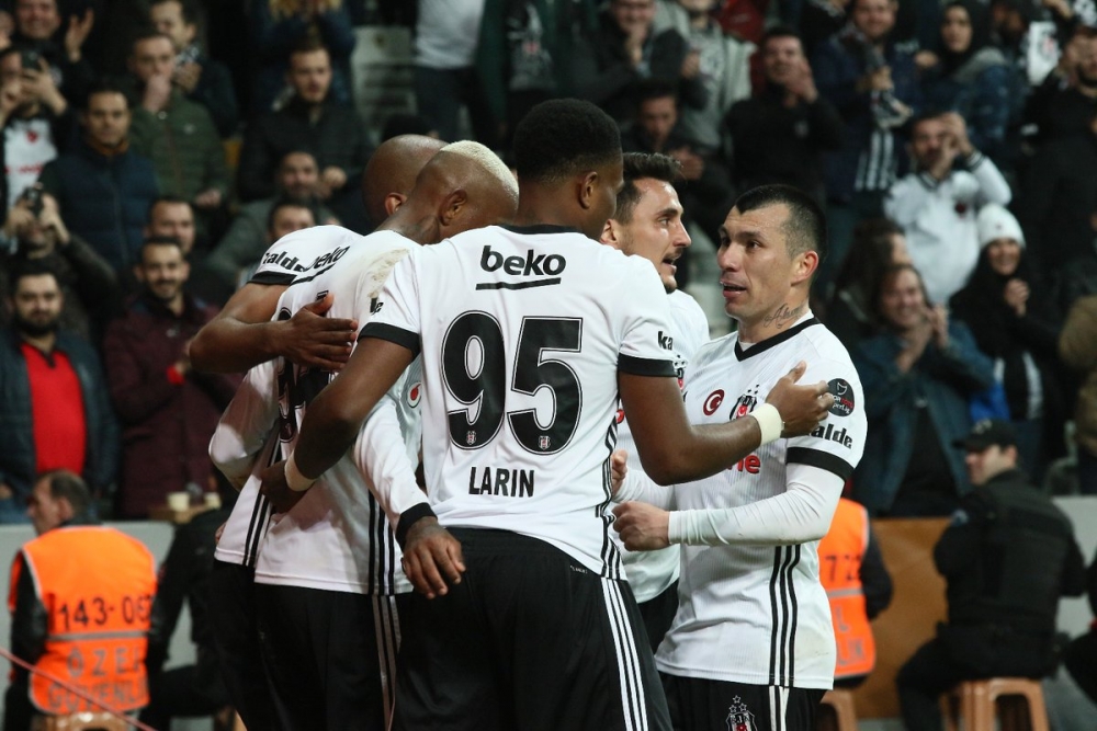Beşiktaş-Göztepe maçı için yazılan 14 köşe yazısı - Görsel 1