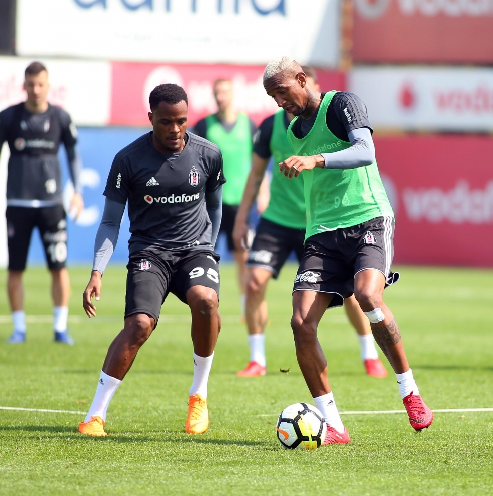 Beşiktaş,Akhisarspor deplasmanına hazırlanıyor! İşte antrenmandan neşeli görüntüler - Görsel 11