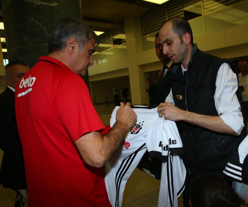 Beşiktaş'a coşkulu karşılama - Görsel 3
