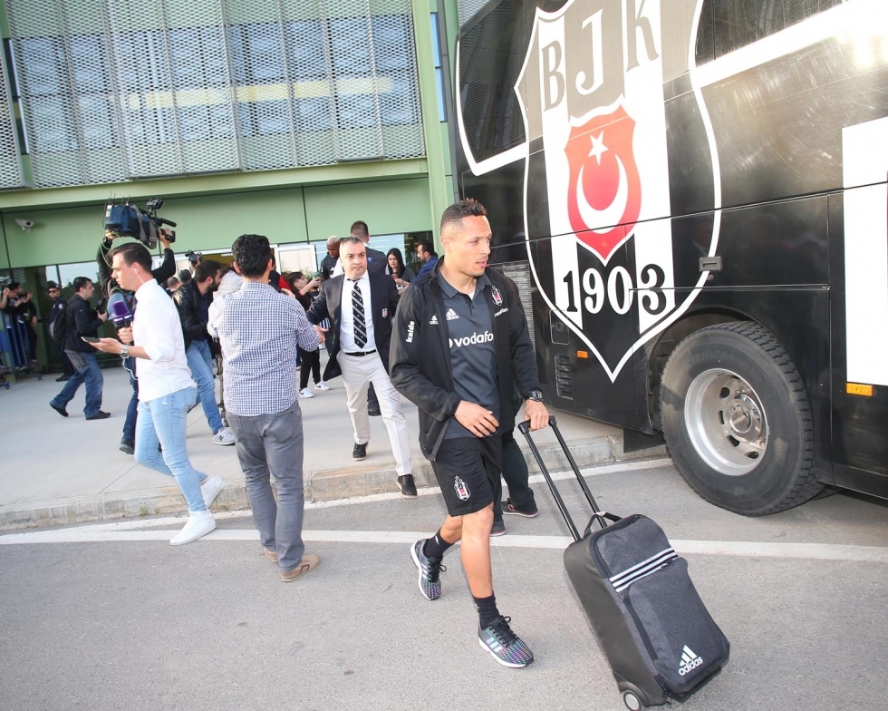 Beşiktaş'a coşkulu karşılama - Görsel 8