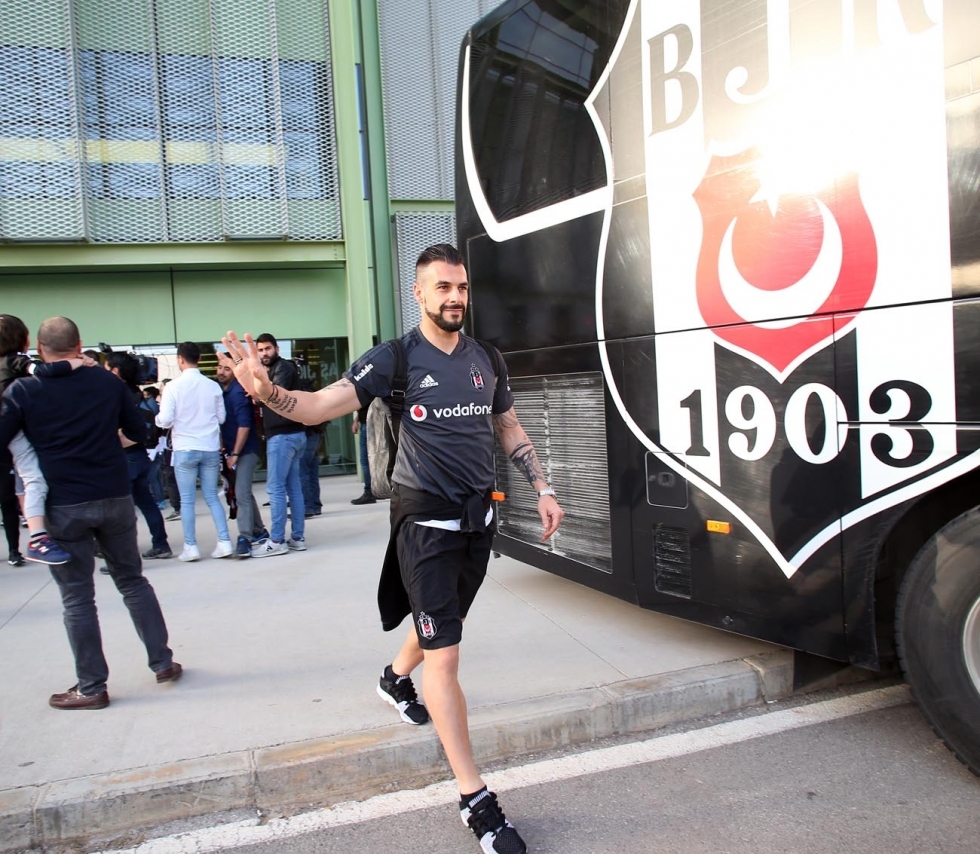 Beşiktaş'a coşkulu karşılama - Görsel 9