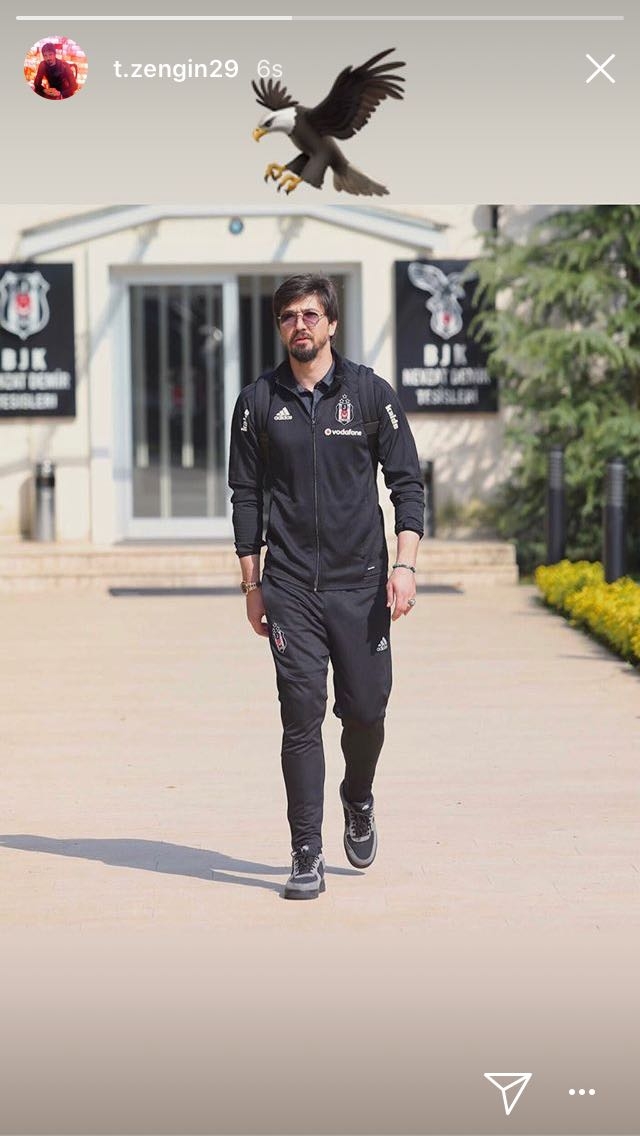 Siyah beyazlı futbolcuların bugün yaptıkları Instagram paylaşımları - Görsel 1