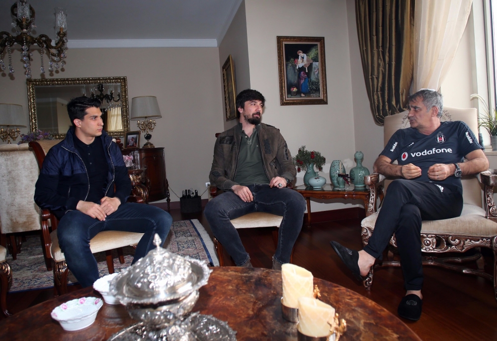 Kaptanlar, Şenol Güneş'i evinde ziyaret ettiler! - Görsel 4