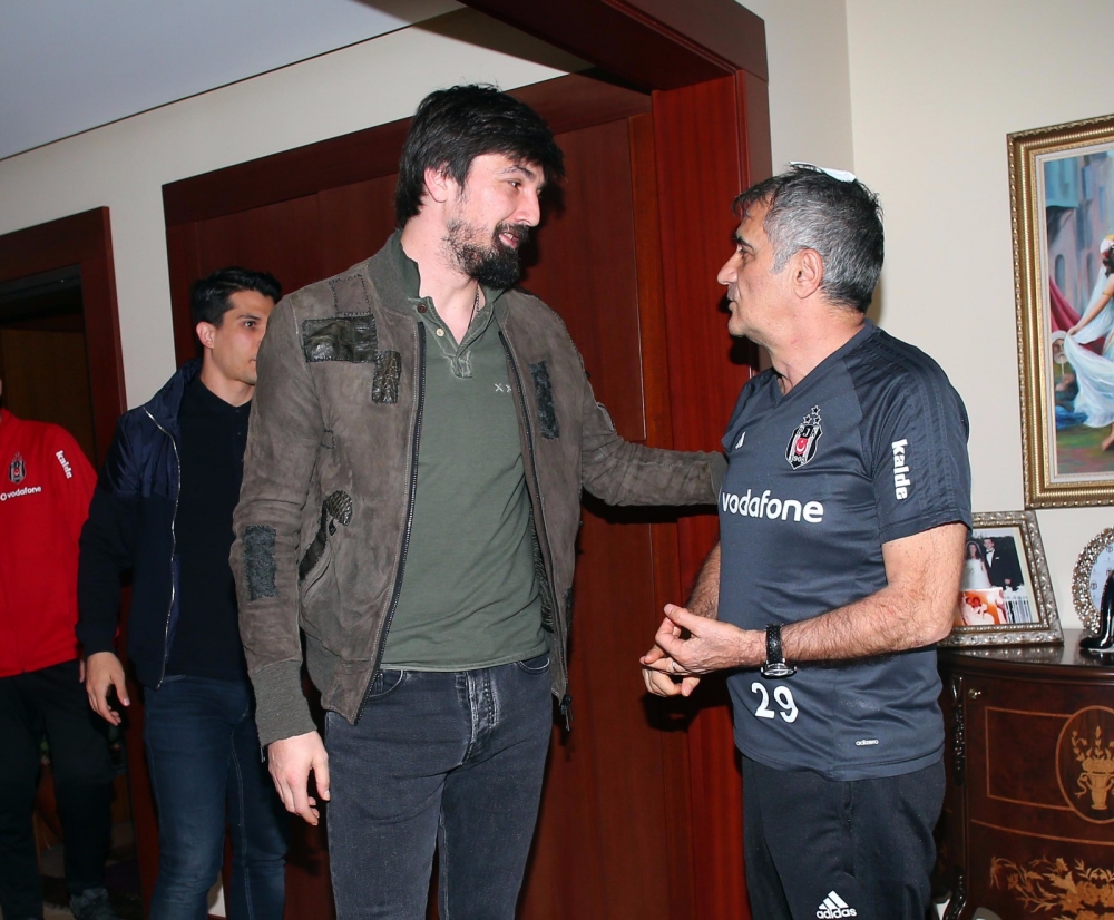 Kaptanlar, Şenol Güneş'i evinde ziyaret ettiler! - Görsel 6
