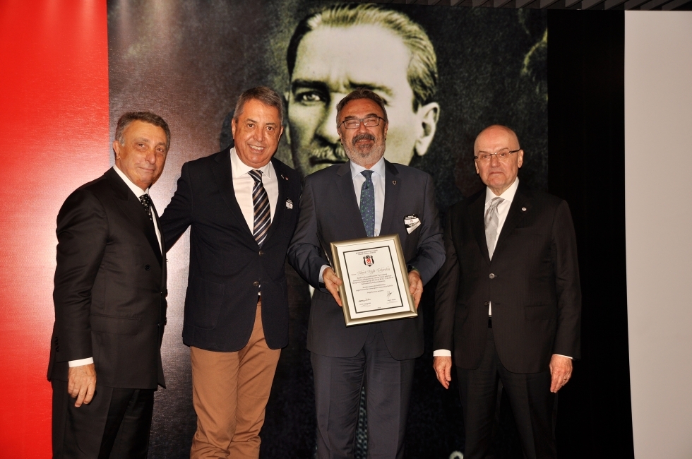 Beşiktaş Divan Kurulu üyeliğine hak kazanan üyeler için mazbata töreni yapıldı - Görsel 4