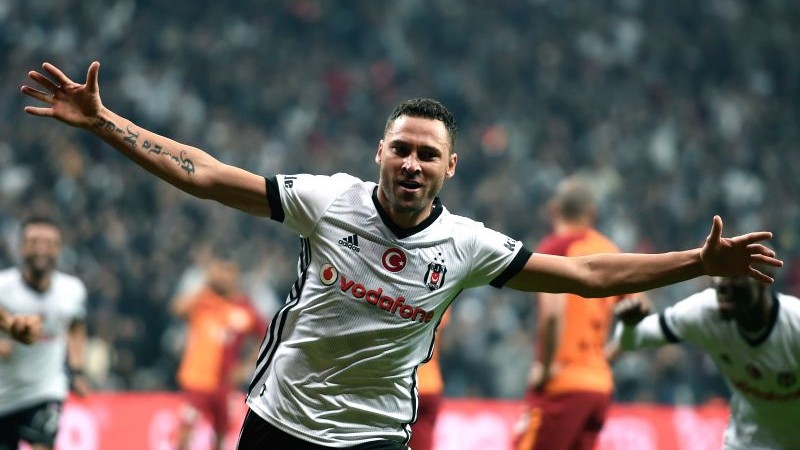 29 yıldır kesintisiz Süper Lig’de yer alan Gençlerbirliği küme düştü! Bu sürede Beşiktaş’a 12 futbolcu verdi... - Görsel 12