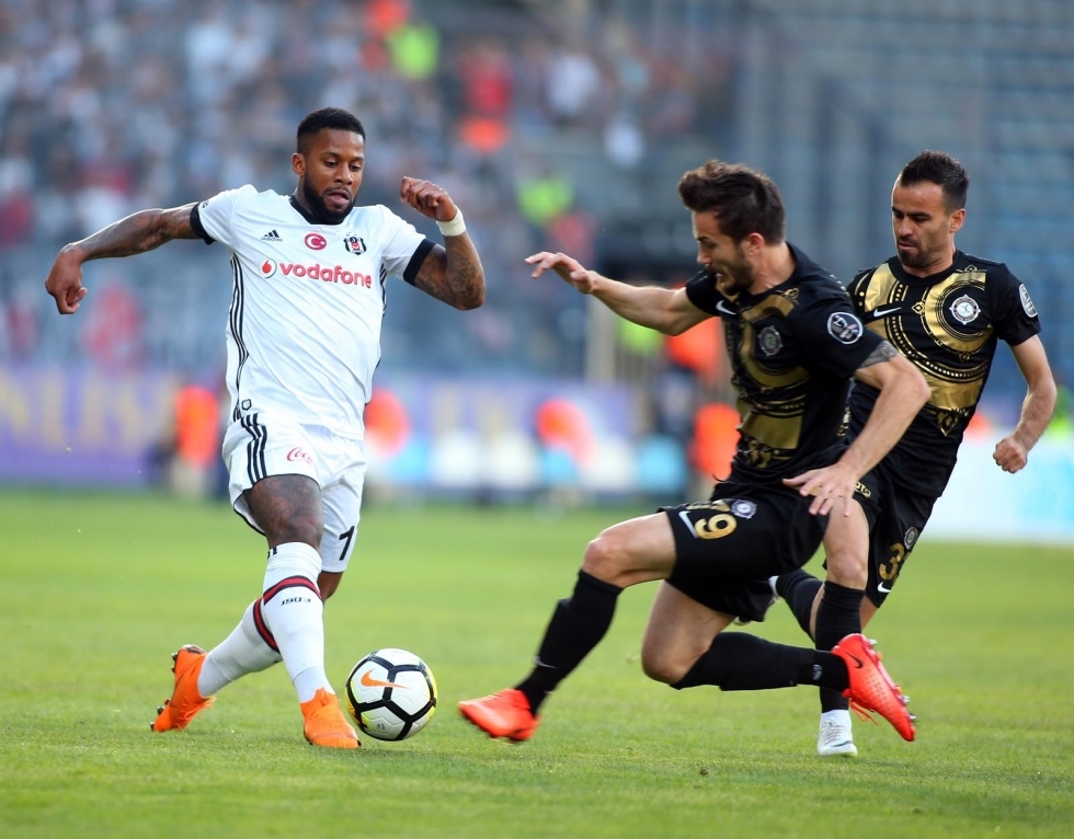 Osmanlıspor - Beşiktaş karşılaşmasından kareler - Görsel 3