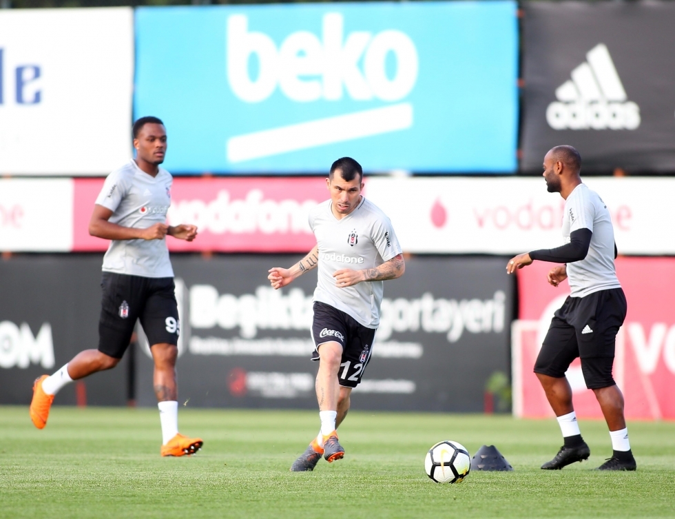 Beşiktaş, Sivasspor maçının hazırlıklarına başladı! İşte antrenmandan kareler - Görsel 1