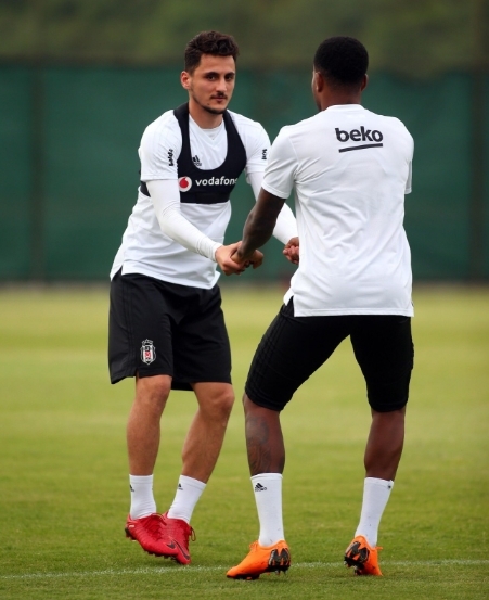 Beşiktaş, sezonun ikinci antrenmanını yaptı! İşte antrenmandan kareler - Görsel 4