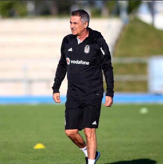 Beşiktaş, Slovakya’daki ilk antrenmanını yaptı! İşte Slovakya'dan kareler - Görsel 9