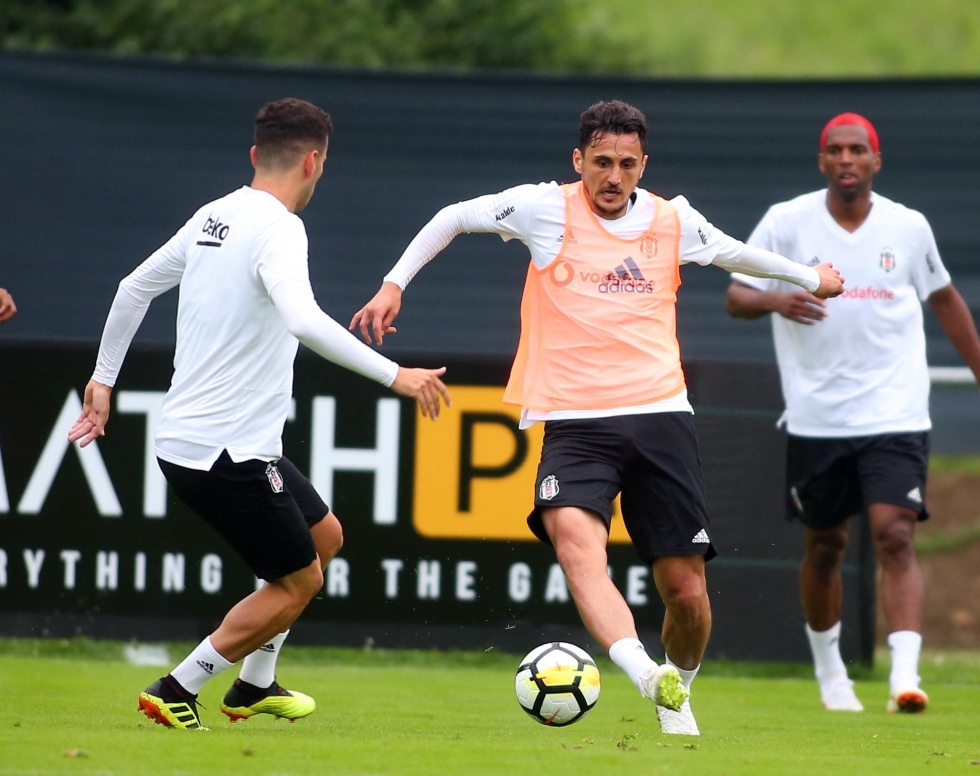 Beşiktaş'ın Avusturya kampı başladı! İşte antrenmandan kareler - Görsel 4