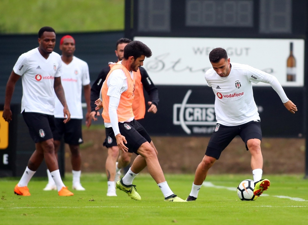 Beşiktaş'ın Avusturya kampı başladı! İşte antrenmandan kareler - Görsel 5