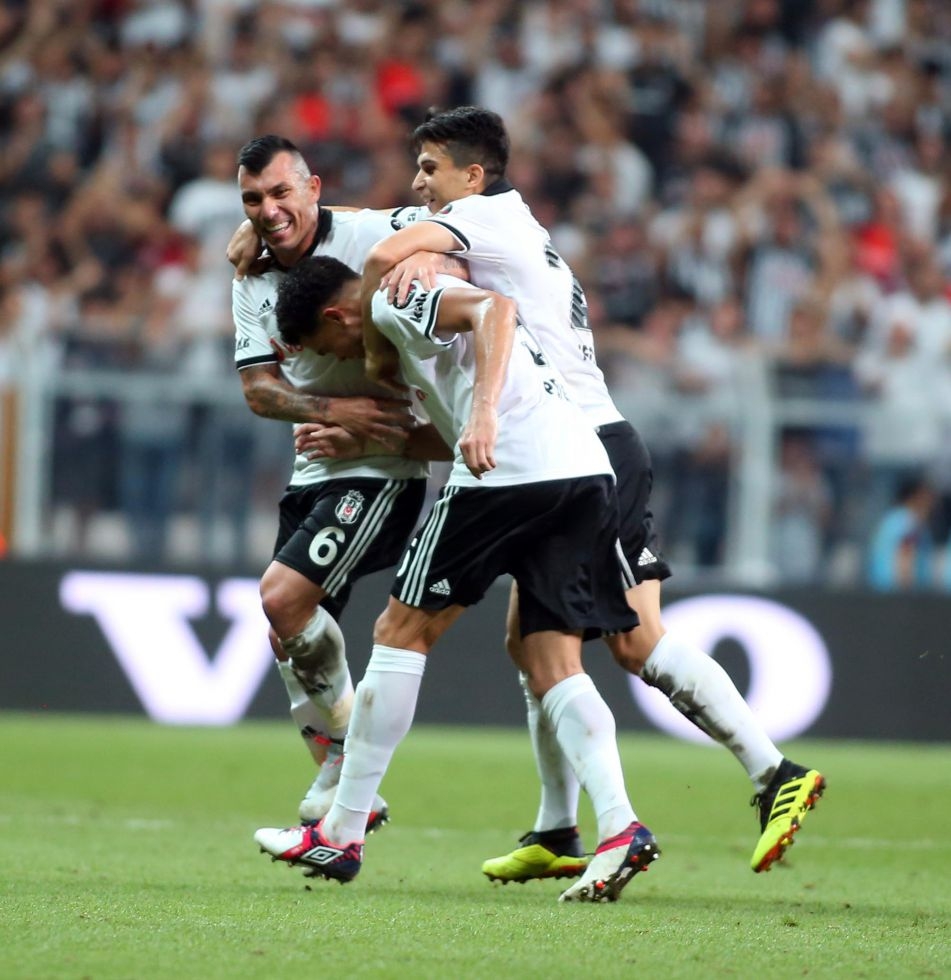 İşte kare kare Babel ve Pepe'nin gol sevinçleri - Görsel 11