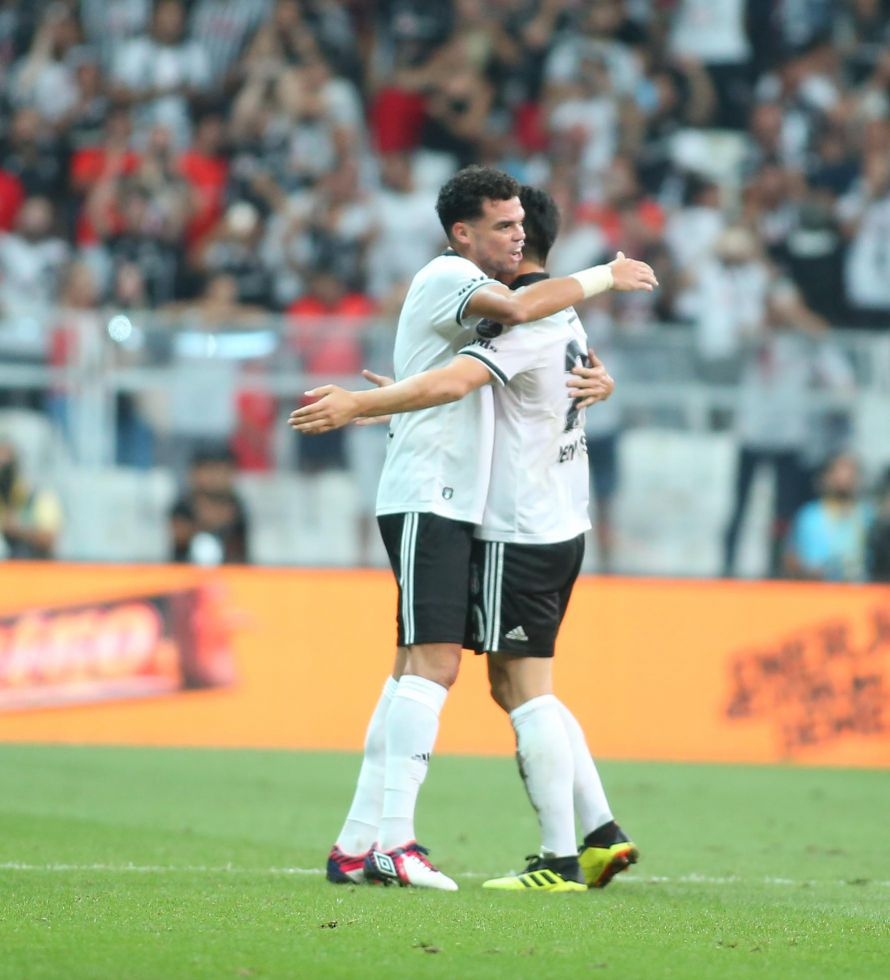 İşte kare kare Babel ve Pepe'nin gol sevinçleri - Görsel 12