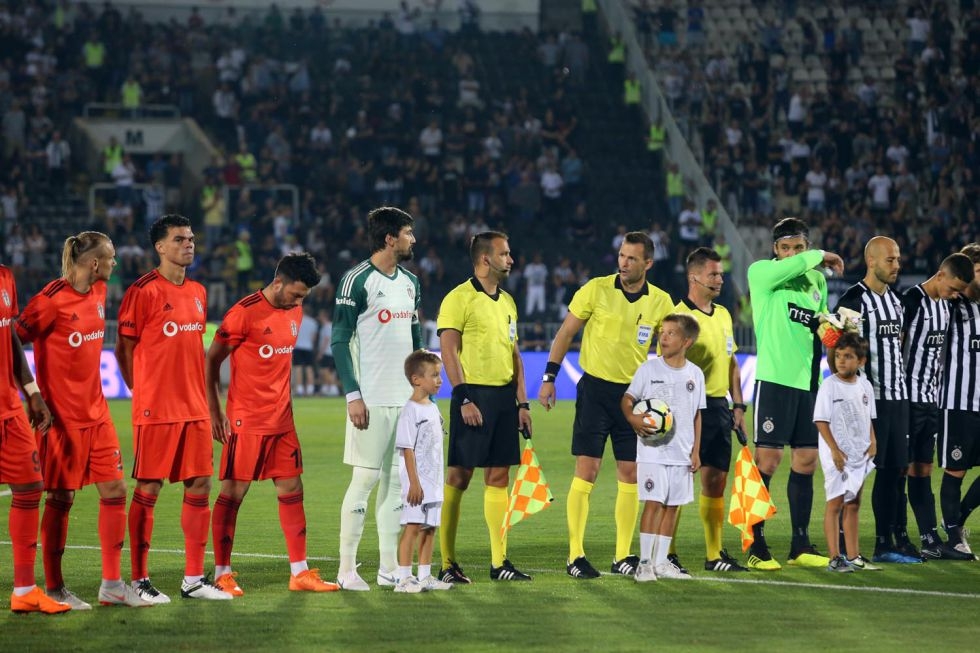 Partizan - Beşiktaş maçının ilk yarısından kareler - Görsel 4