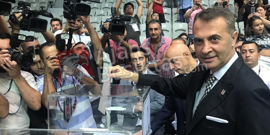Beşiktaş'ta oy kullanma işlemi devam ediyor... İşte oy kullanan yönetim kurulu üyeleri - Görsel 8