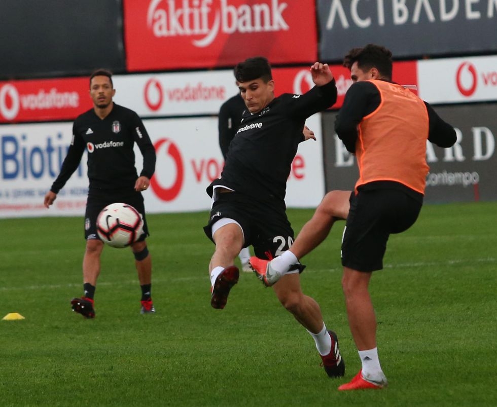 Beşiktaş antrenmanından kareler - Görsel 17
