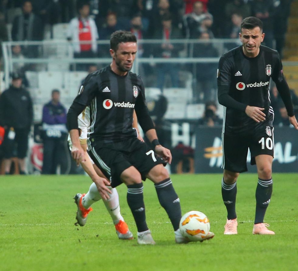 Beşiktaş - Genk maçının ilk yarısından kareler - Görsel 11