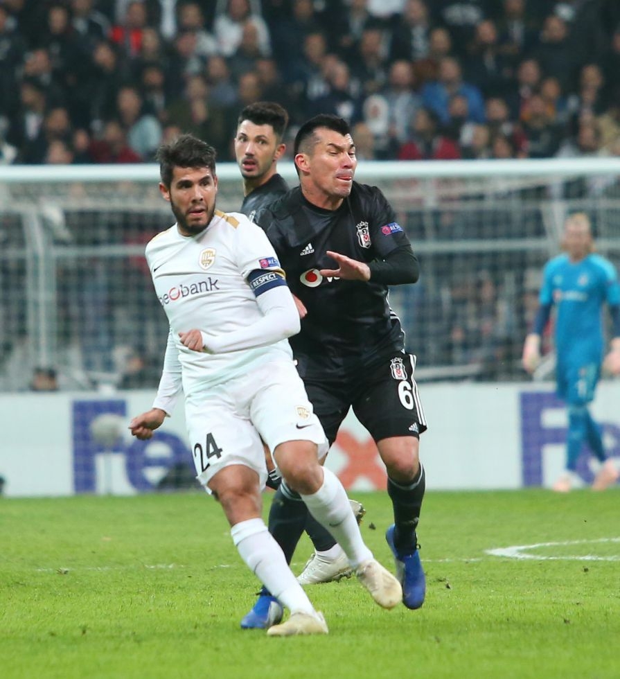 Beşiktaş - Genk maçının ilk yarısından kareler - Görsel 6