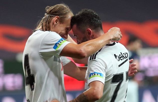 Beşiktaş - Fenerbahçe maçının ardından yazar görüşleri: "Oyuncu değil, oyunu değiştirdi" - Görsel 5