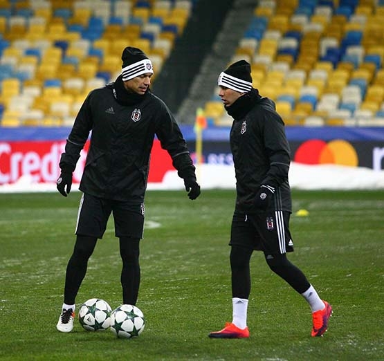 Kiev'de -7 derece soğuktaki antrenmandan kareler - Görsel 8