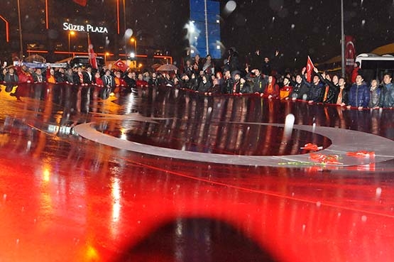 Beşiktaş'ta büyük buluşma! Taraftarlar teröre karşı bir arada! - Görsel 19