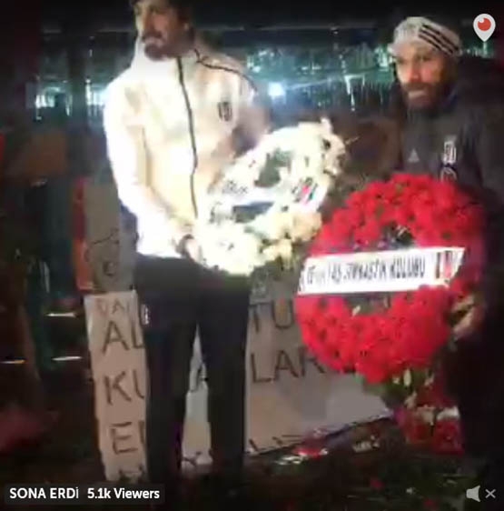 Olcay Şahan ve Tolga Zengin Şehitler Tepesi'ne gitti! - Görsel 1