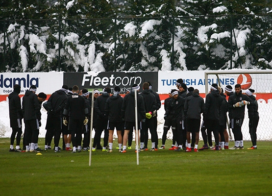 Beşiktaş'ta Osmanlıspor maçı hazırlıkları böyle başladı (Galeri) - Görsel 4