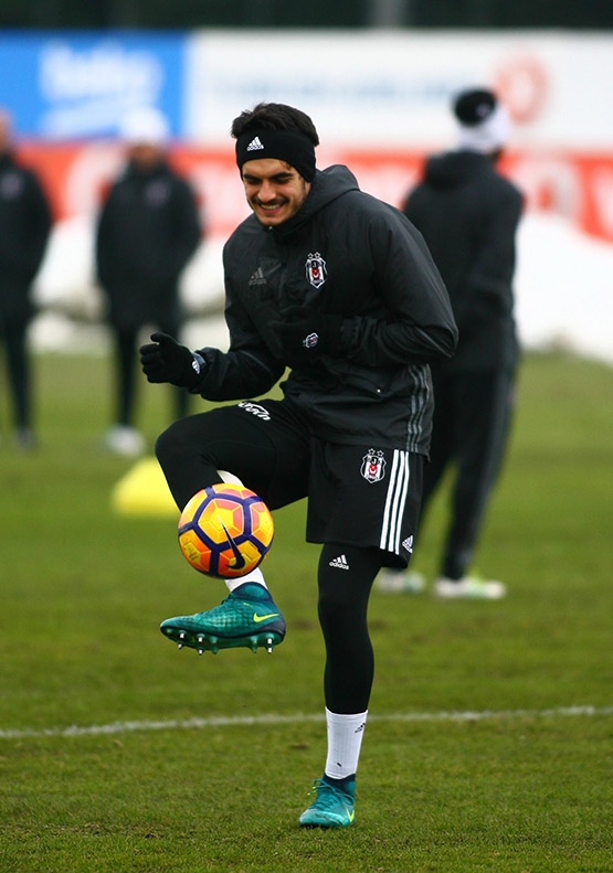 Beşiktaş'ta moraller yerinde... İşte bugünkü antrenmandan kareler - Görsel 14