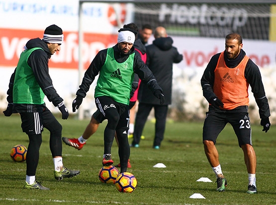 Beşiktaş'ta moraller yerinde... İşte bugünkü antrenmandan kareler - Görsel 4