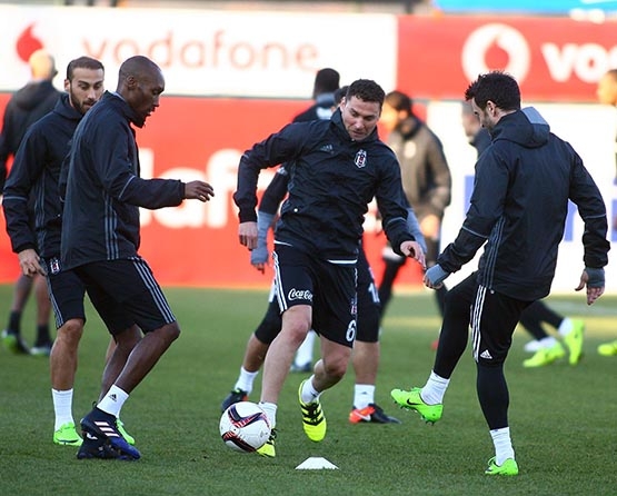 Beşiktaş'ın bugünkü antrenmanından kareler - Görsel 16