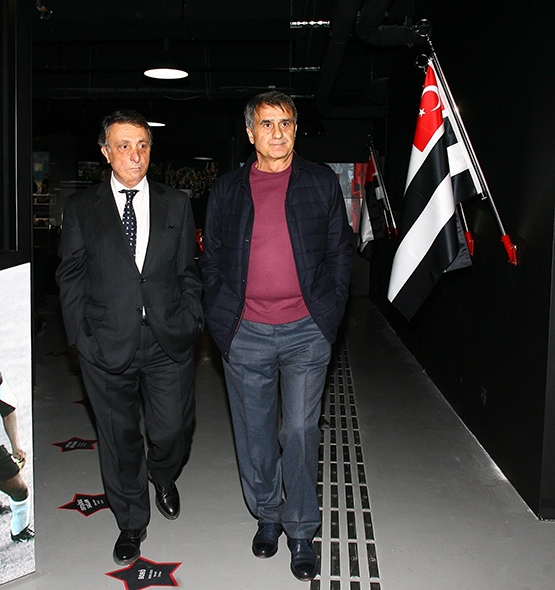 Beşiktaşlı futbolcular Beşiktaş JK Müzesi’ni ziyaret etti - Görsel 15