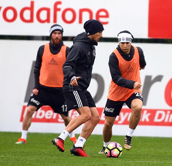 Beşiktaş'a dur durak yok! İşte bugünkü antrenmandan kareler - Görsel 13