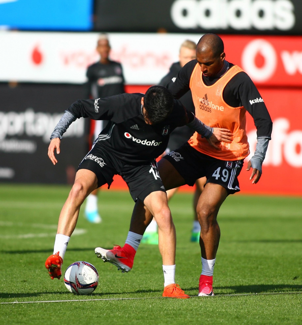 Beşiktaş'ın 10 Nisan antrenmanından kareler - Görsel 17