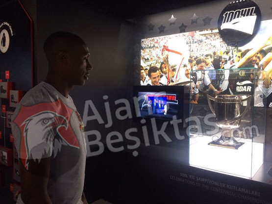 ÖZEL | Marcelo Beşiktaş müzesini gezdi! Çok özel görüntüler - Görsel 11